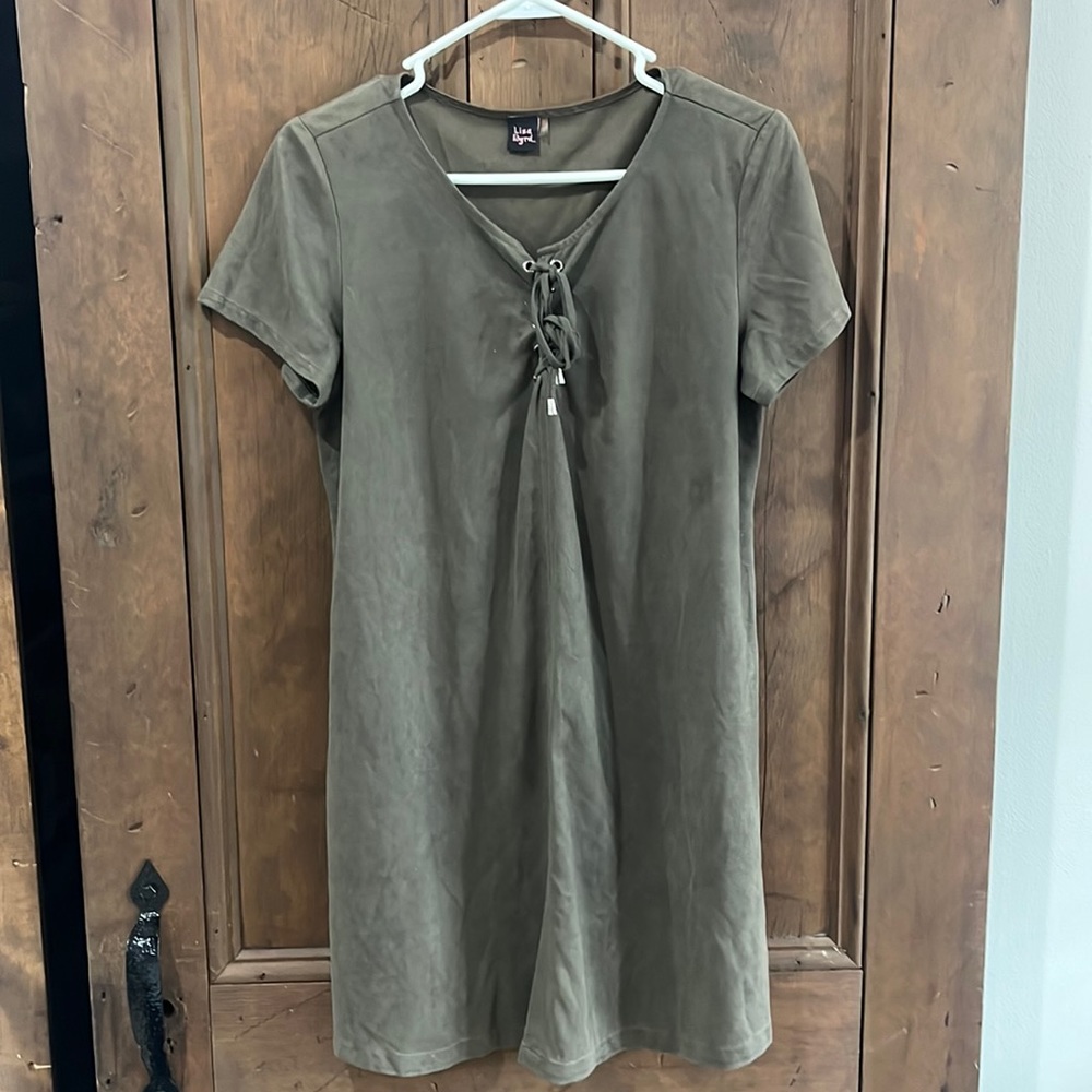 LIZA BYRD OLIVE GREEN SHORT SLEEVE T-SHIRT DRESS